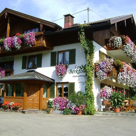 Landhaus Berktold Obermaiselstein Exterior photo
